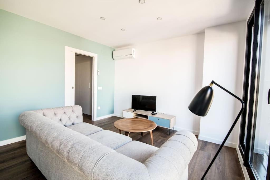 3-2 Apartamento De Diseno En El Centro De Reus Apartman Kültér fotó